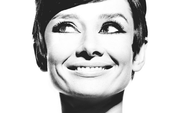 Douglas Kirkland courtesy Douglas and Françoise Kirkland Audrey Hepburn Paris, 1965 archival inkjet print 2010 open edition 60x40 cm © Douglas Kirkland