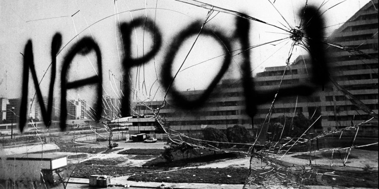 LUCIANO FERRARA_Napoli Scampia, 2009 Photo