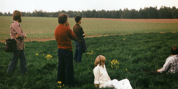 Collective Actions. The Third Variant Moscow region, Savyolovskaya railway line, near village Kyevy Gorky. May 28, 1978 Photo documentation Courtesy author and Stella Art Foundation, Moscow