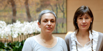 Fotografía de Katya García-Antón (derecha de la foto) y Dora García (a la izquierda de la foto) 2011 Foto: Louis de Leusse