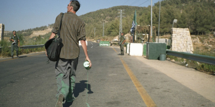 Francis Alÿs The Green Line (Sometimes doing something poetic can become political and sometimes doing something political can become poetic) 2005 Documentation of an action Edition of 1, EP Courtesy David Zwirner, New York