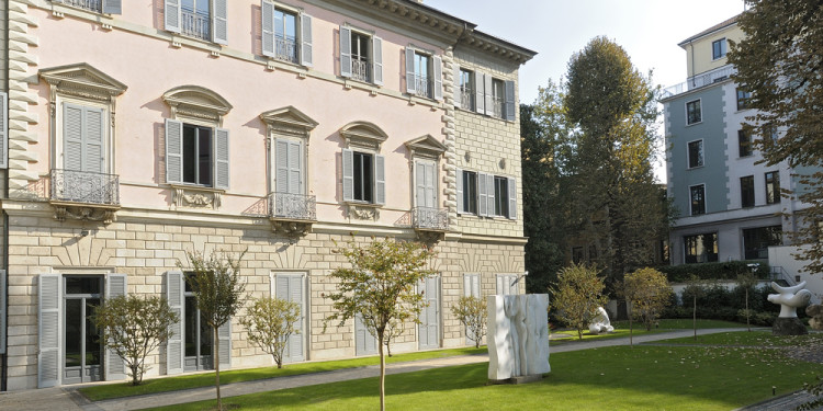 Palazzo Anguissola, facciata verso il giardino interno