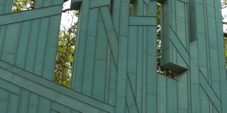 János Megyik: The Gate of Life Science Building and Library of the University of Debrecen, 2004–2005 Photo: Gábor Sz. Szilágyi