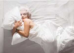 Douglas Kirkland courtesy Douglas and Françoise Kirkland Marilyn Monroe Hollywood, USA, 1961 stampa a getto d’inchiostro 2011 40,6x50,8cm tiratura aperta