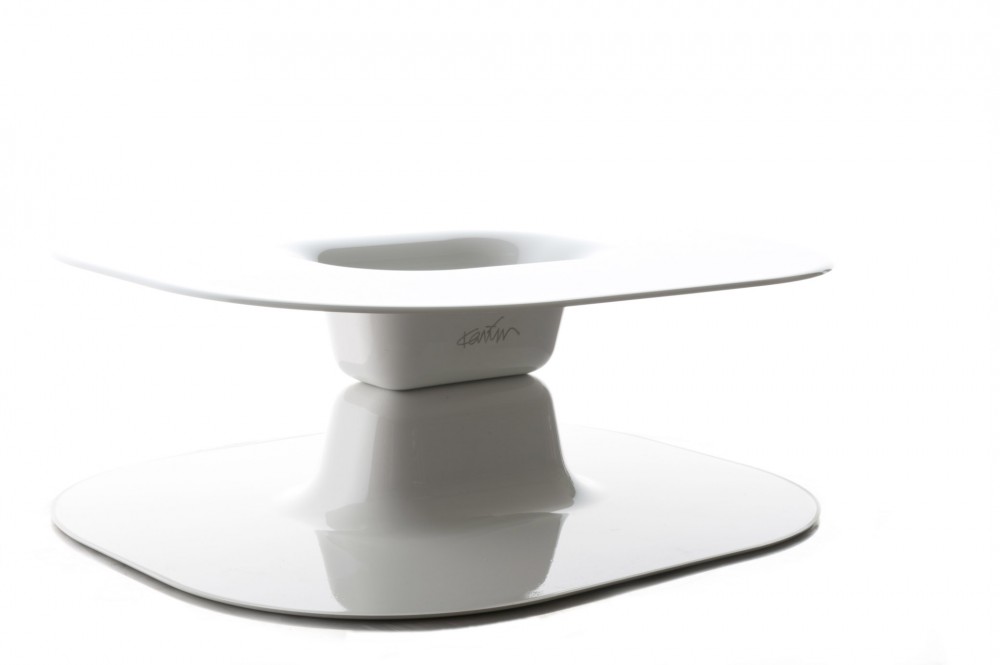 Opposite Table Karim Rashid Measures : 96x84x h. 32 cm circa Material: ABS Limited Edition: N.1/100 Produced by Base Year 2012 Edizioni Galleria Colombari