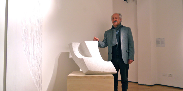 PAOLO DI CAPUA, Suspended Space, 1988, cm 52 (h), Marmo / Marble di / of Pietrasanta