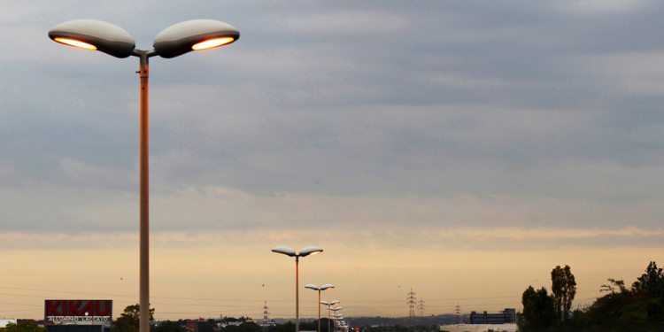 FARSAITALIA, 2011, aereo che gira sopra il Grande Raccordo Anulare di Roma, giovedì 13 ottobre 2011, dalle ore 16.00 alle 18