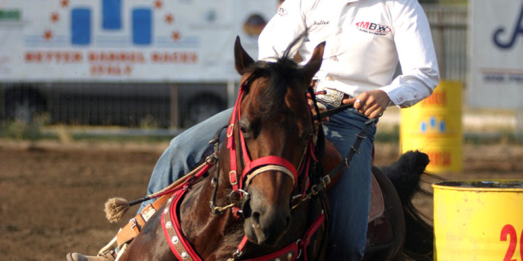 Barrel racing