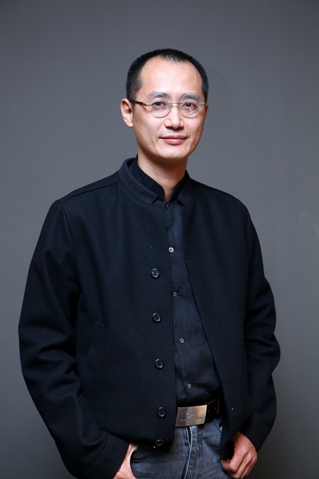 Curator Qiu Zhijie